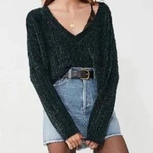 Urban Outfitters | Silence + Noise | Size S | Dark Green Velvety Knit Sweater